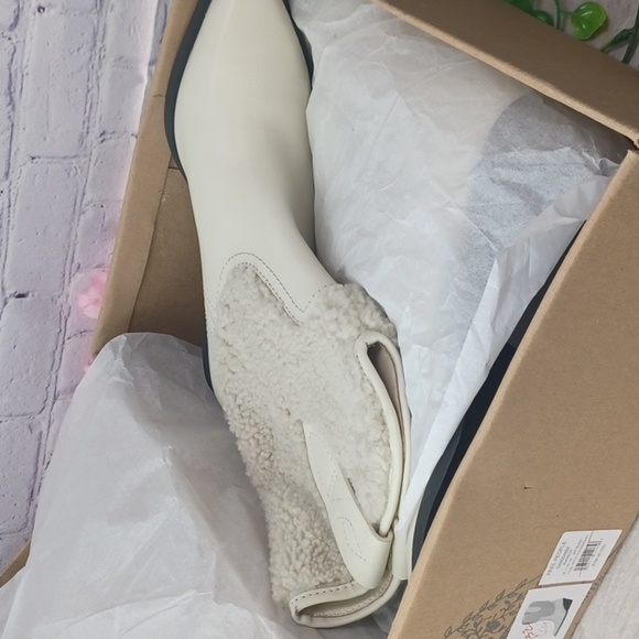 Free People Pitchfork Point Shearling Boot In Arctic Fox~NIB - Picture 11 of 12